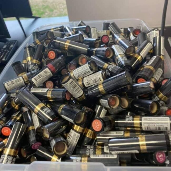 Cosmetic  Pallets