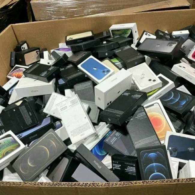 Iphone Pallets - Image 5